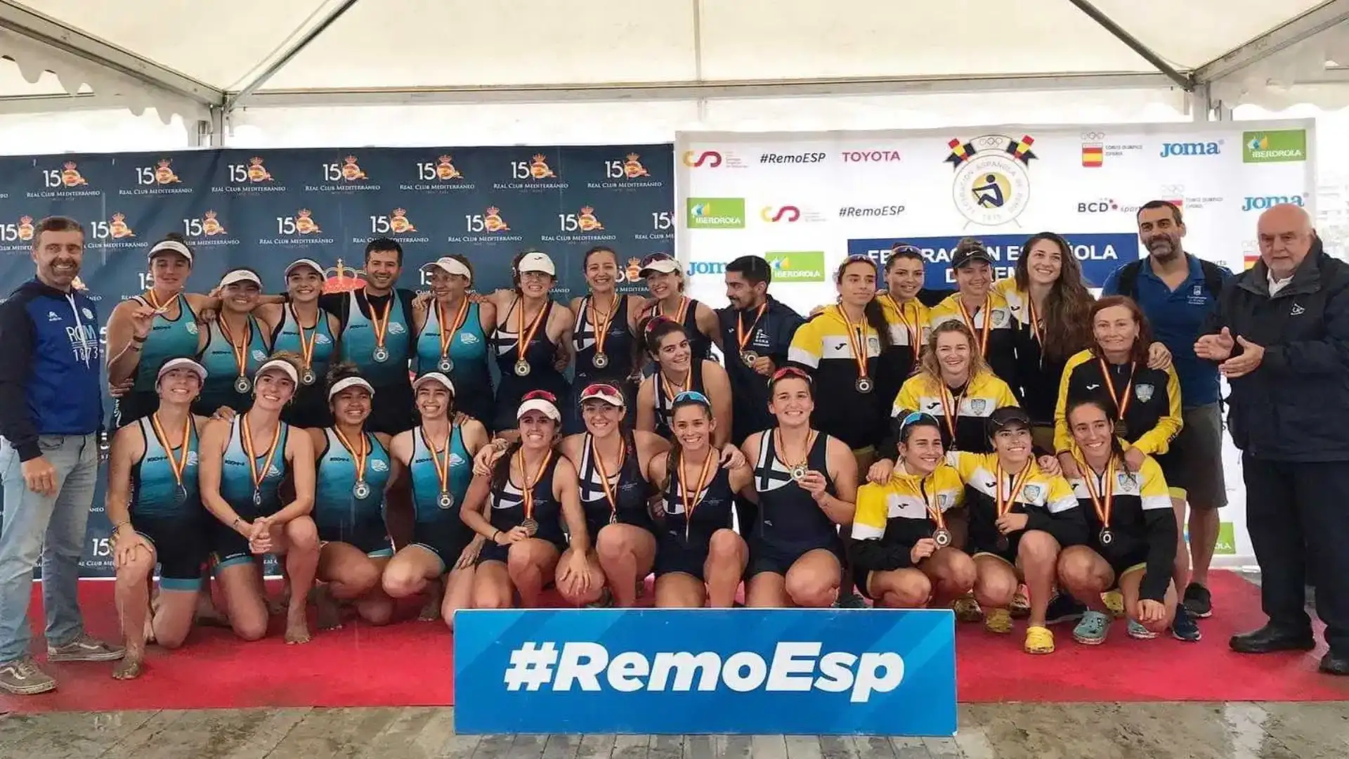 Les Remas des Regatas Alicante Champions d'Espagne de Llaüt à Malaga