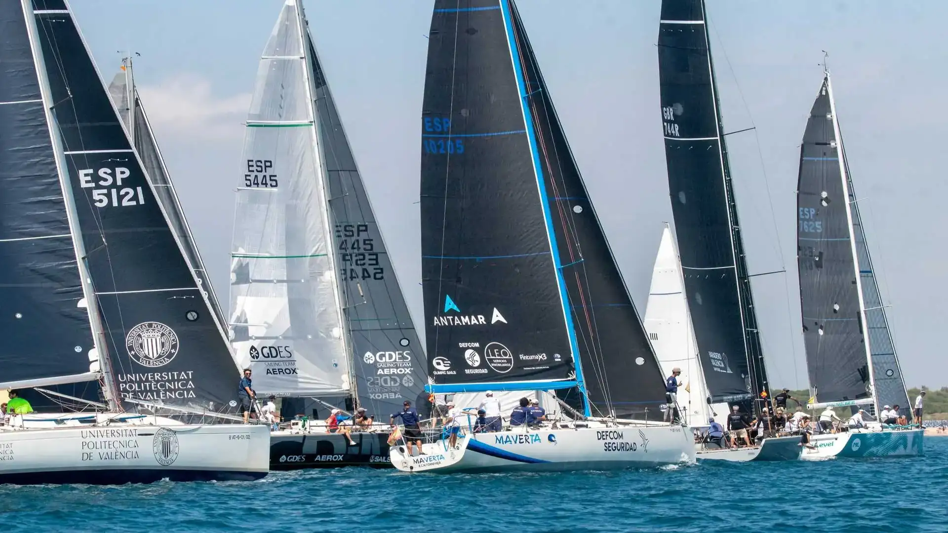 Maverta di Torrevieja vince il Trofeo Città di Valencia in ORC 1-2
