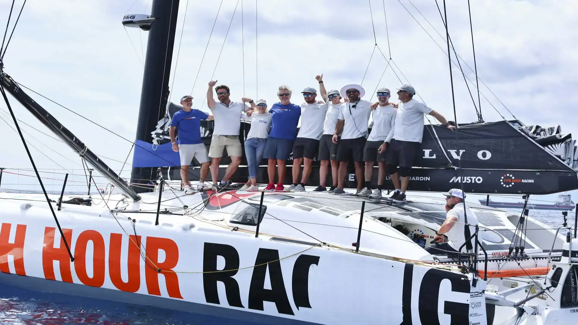 Il Grande Fine di Genova mette la spilla d'oro sulla Ocean Race