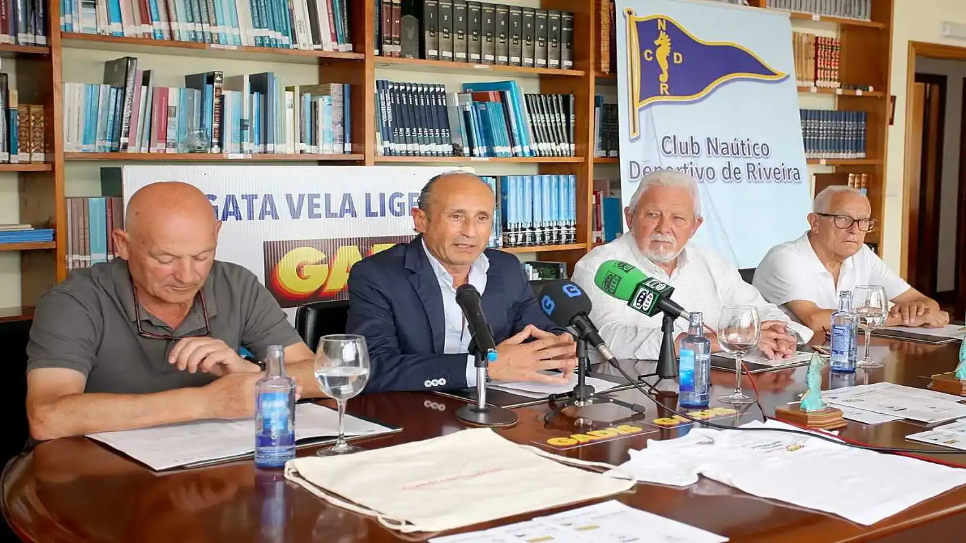 Gadis Regata nella Riveira Nautica per la flotta Optimist e ILCA4