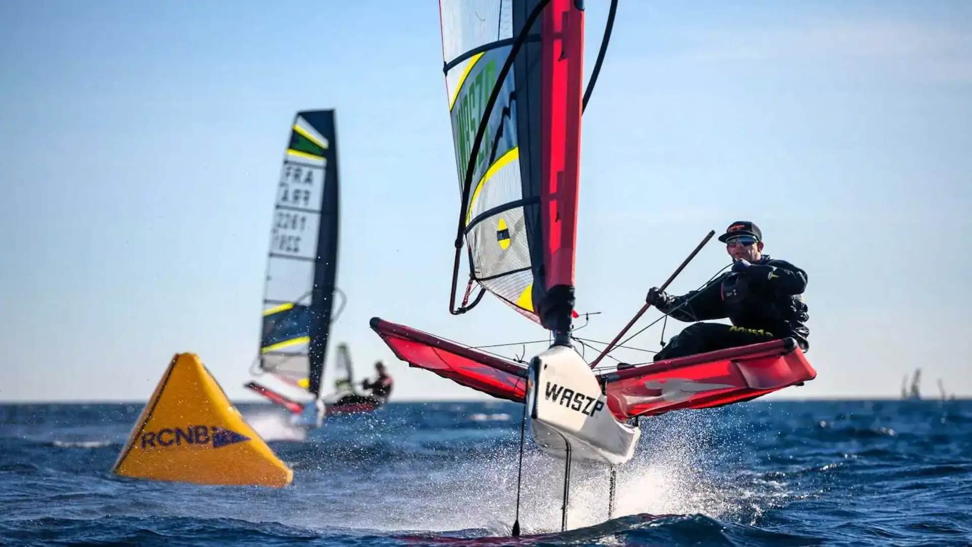 Regata a Barcellona, La Coruña e Las Palmas