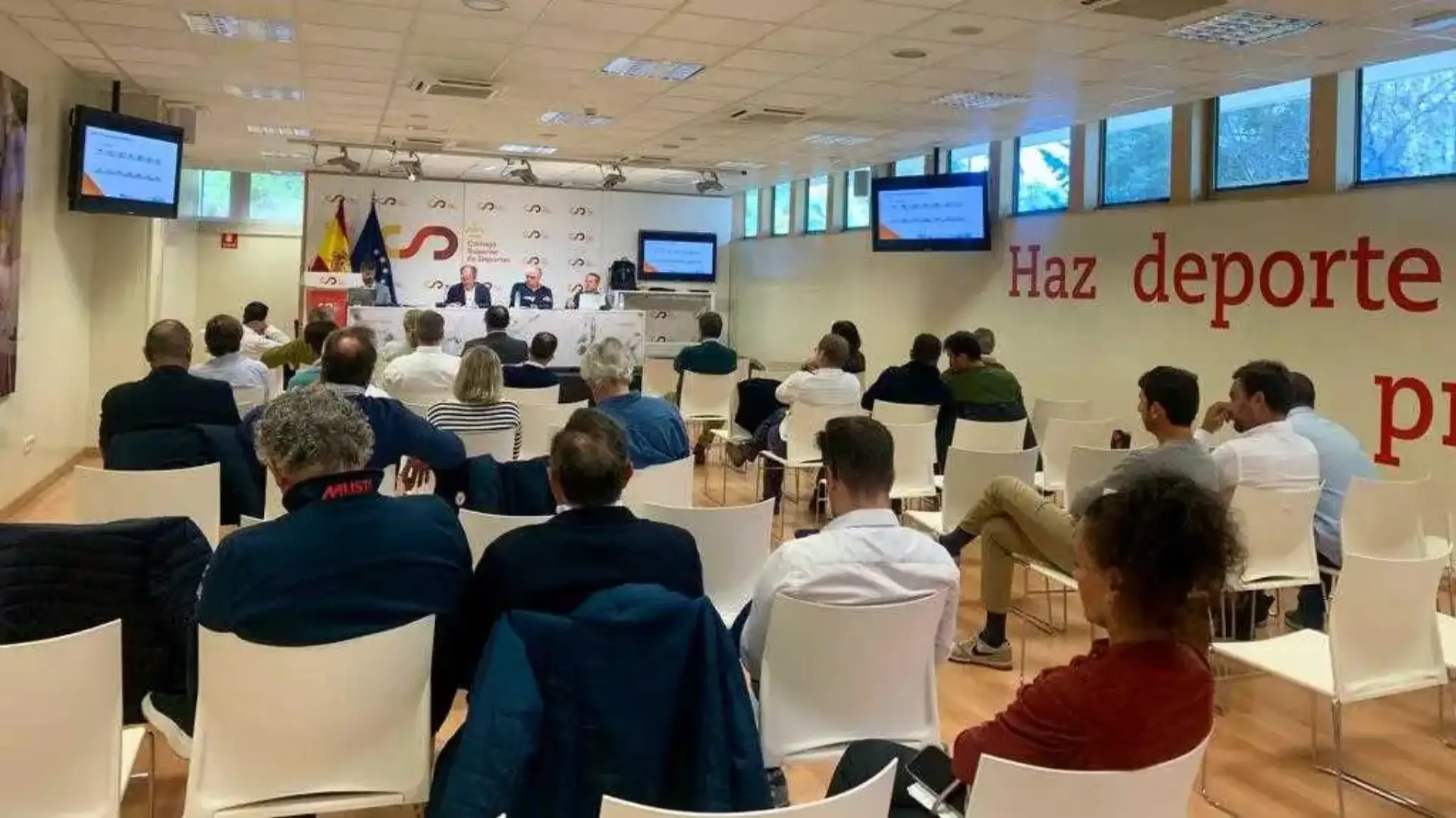 La Española de Vela accoglie in Assemblea il suo programma volto Parigi 2024