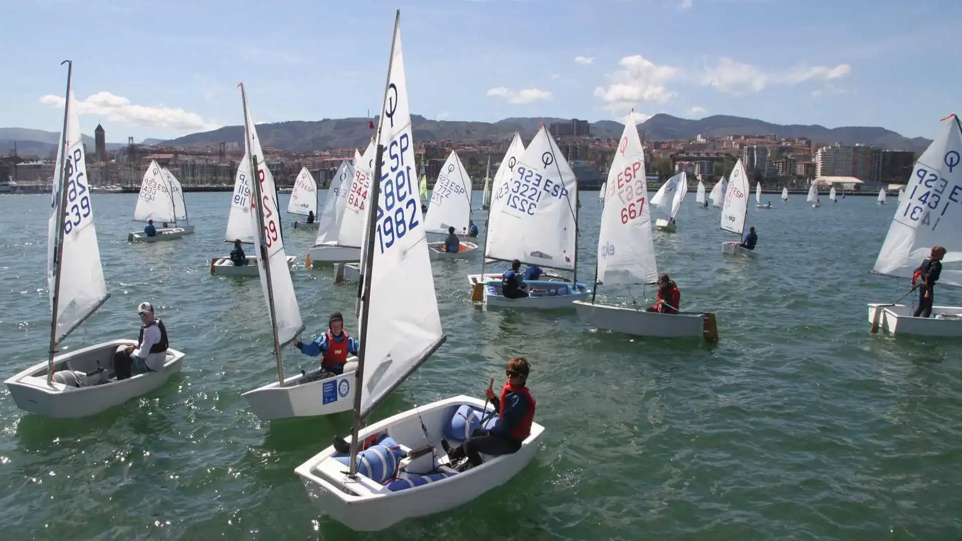 Terminare l'OttiGetxo Regata dopo una giornata di chiusura vuota