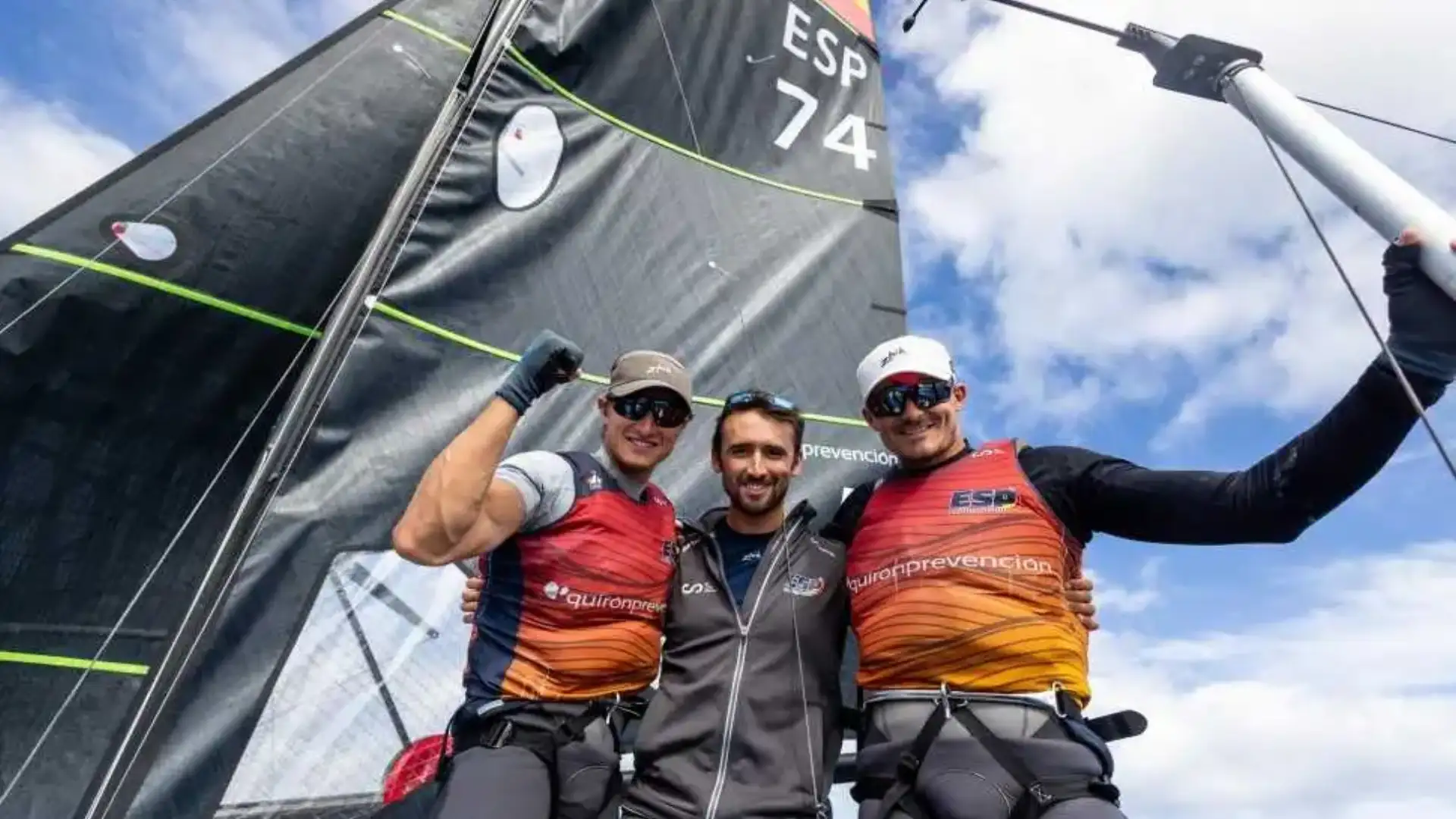 De regatas por Lanzarote, Santander, Santiago de la Ribera e Barcellona