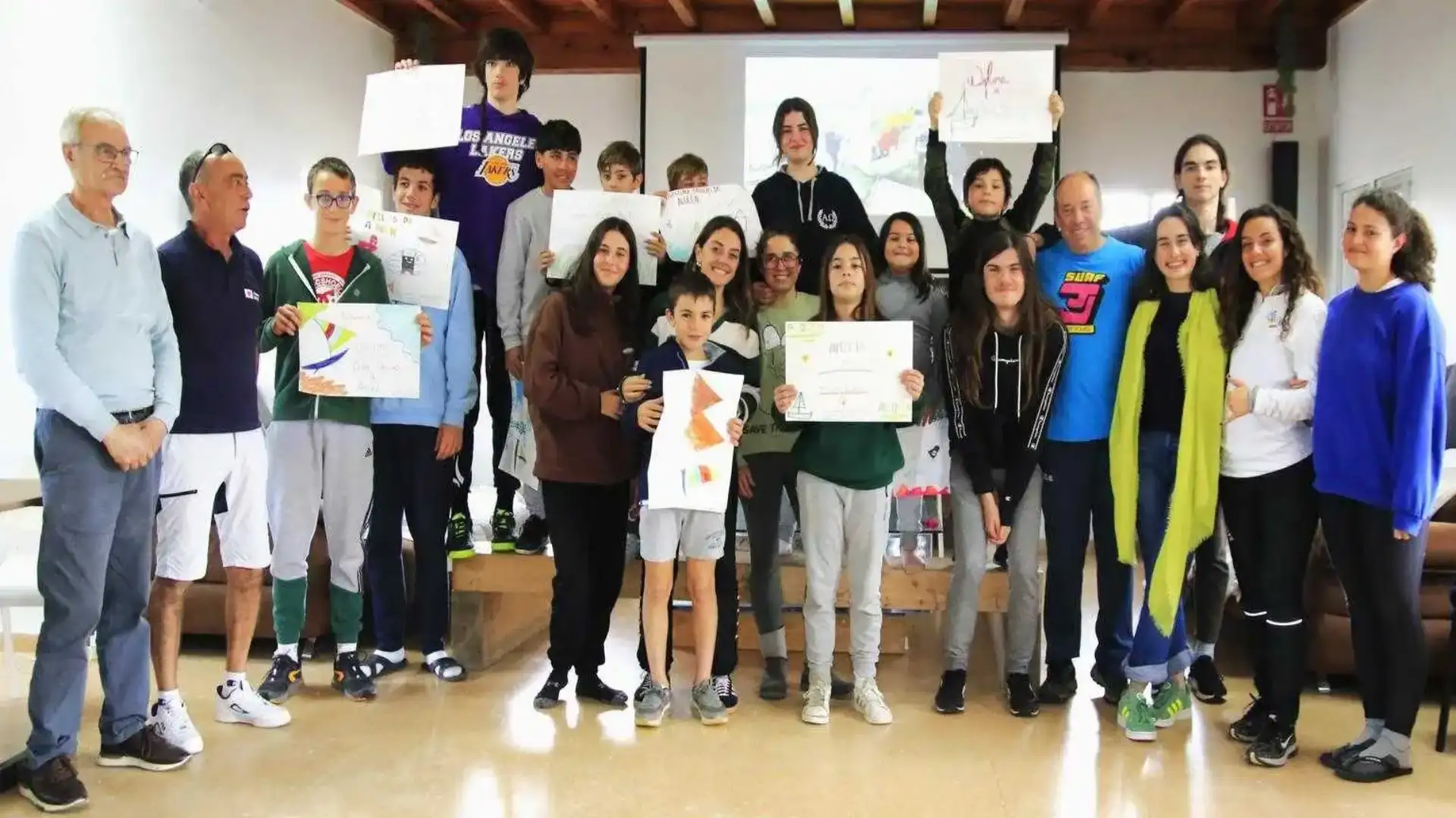 Successivo Windsurfing Clinic in Alocén con Portela, Sandra del Villar e Tertre