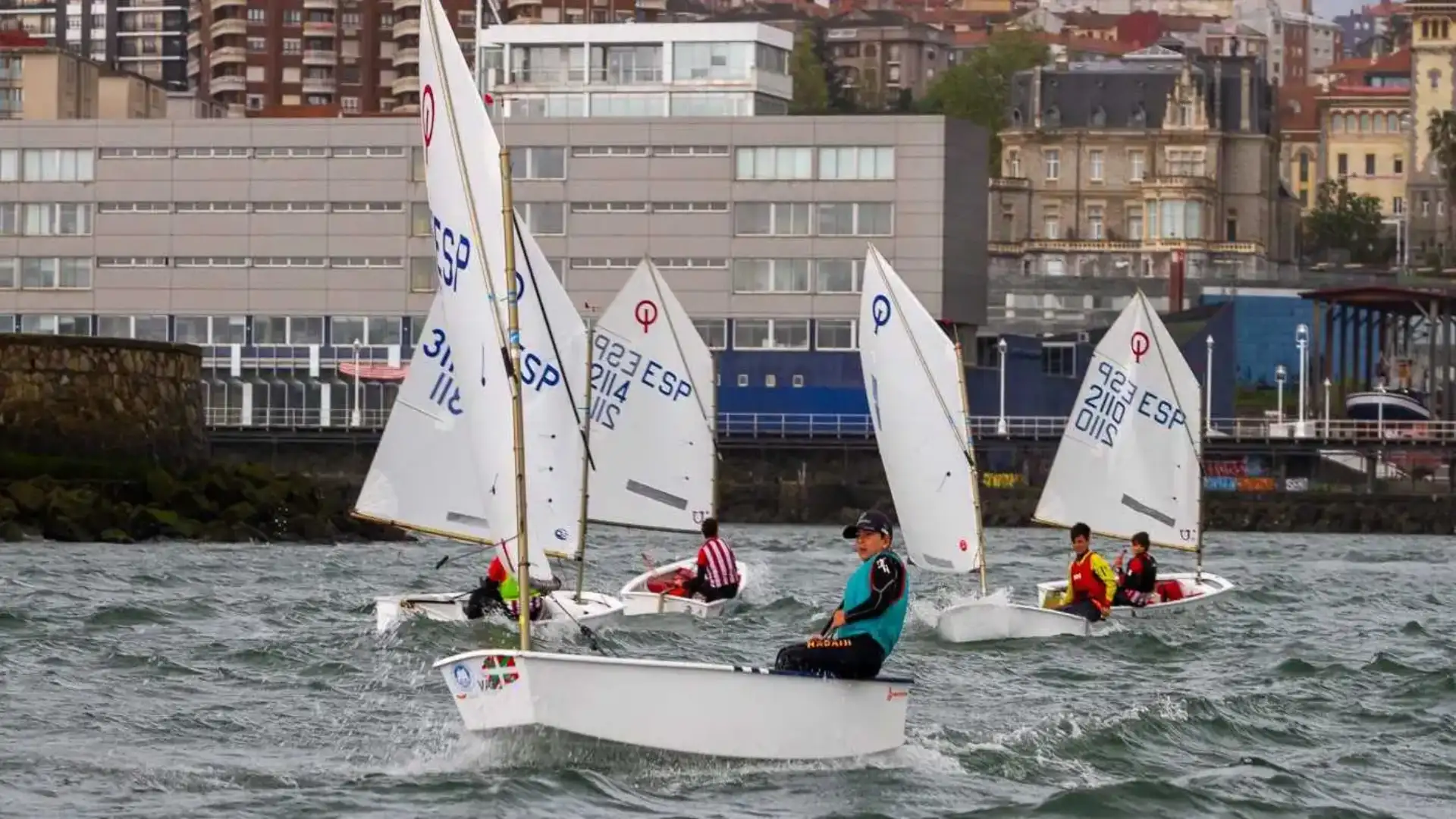Il 22 José Luis Azqueta Trophy è stato chiuso a Getxo, con un sacco di vento e pioggia