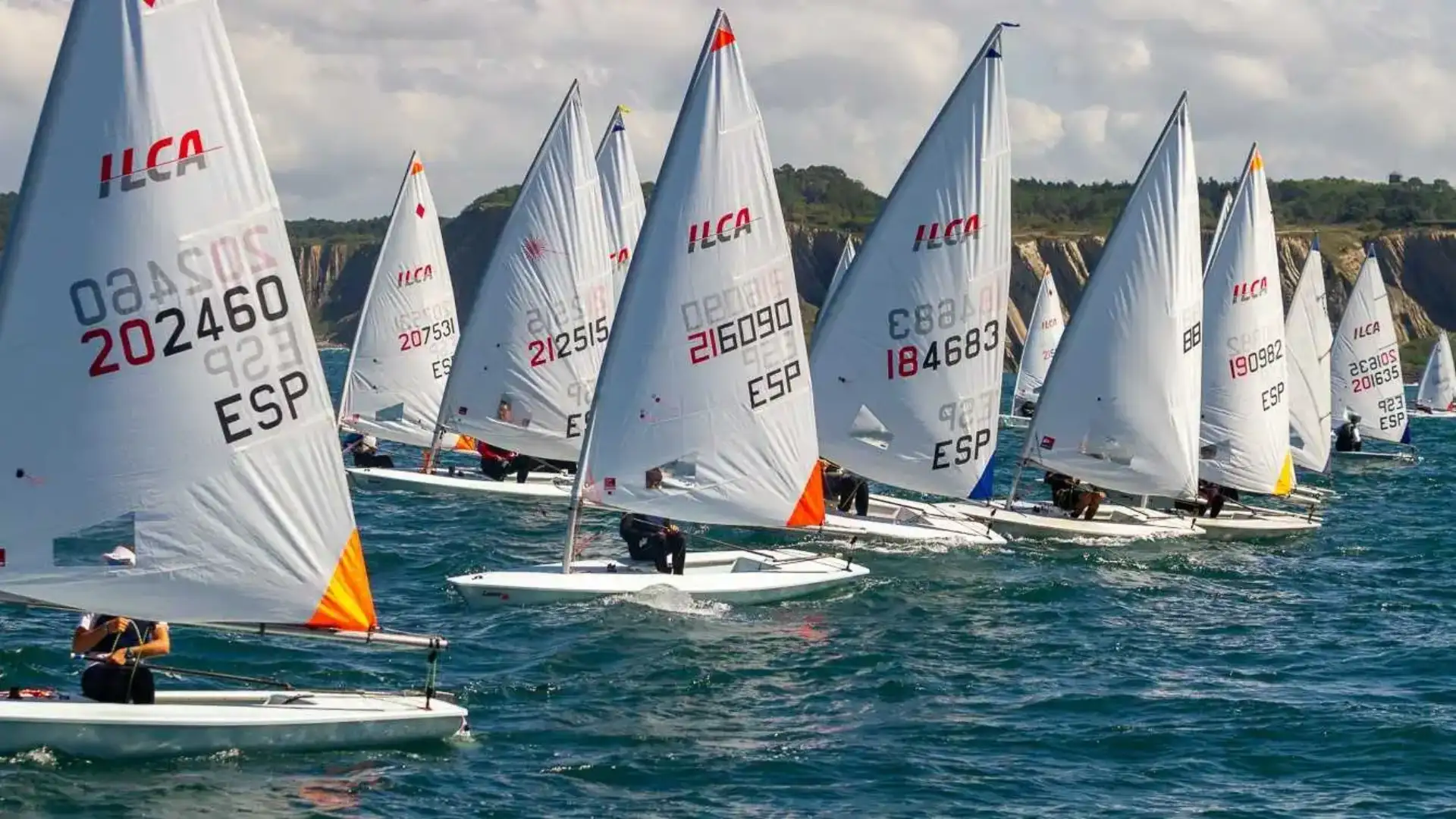 De regatas por Getxo, Calella, Baiona, Valencia