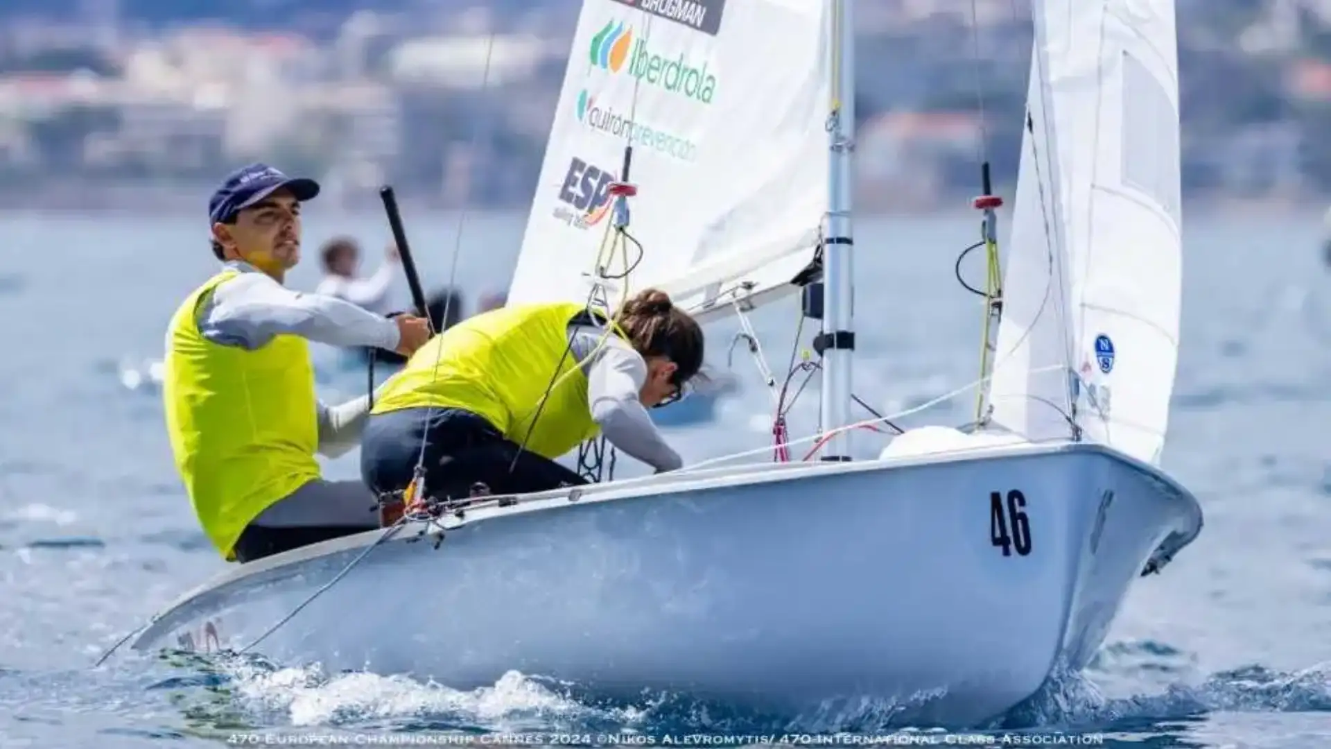 De regatas por Cannes, Barcellona, Baiona