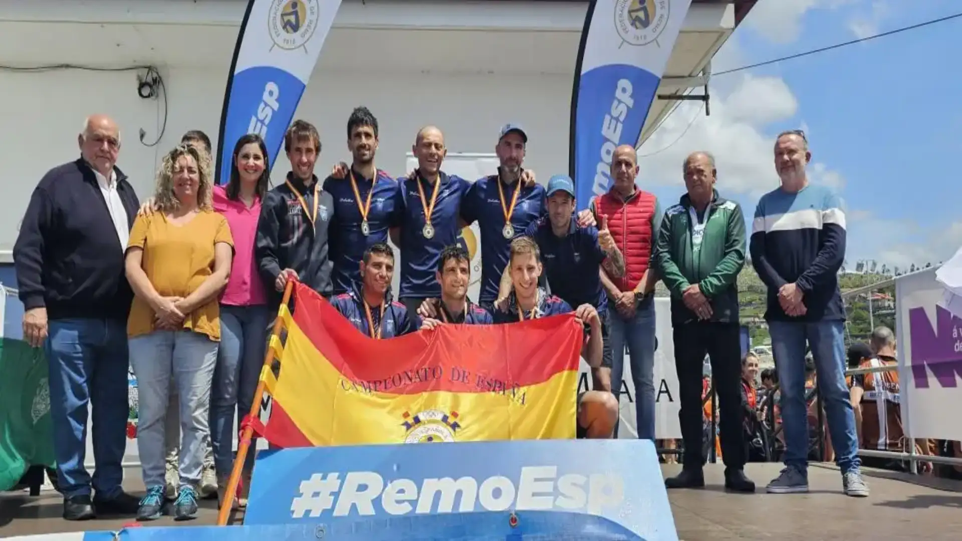 Bermeoko Arraun e Remo Chapela, campeões da Espanha de Trainerillas