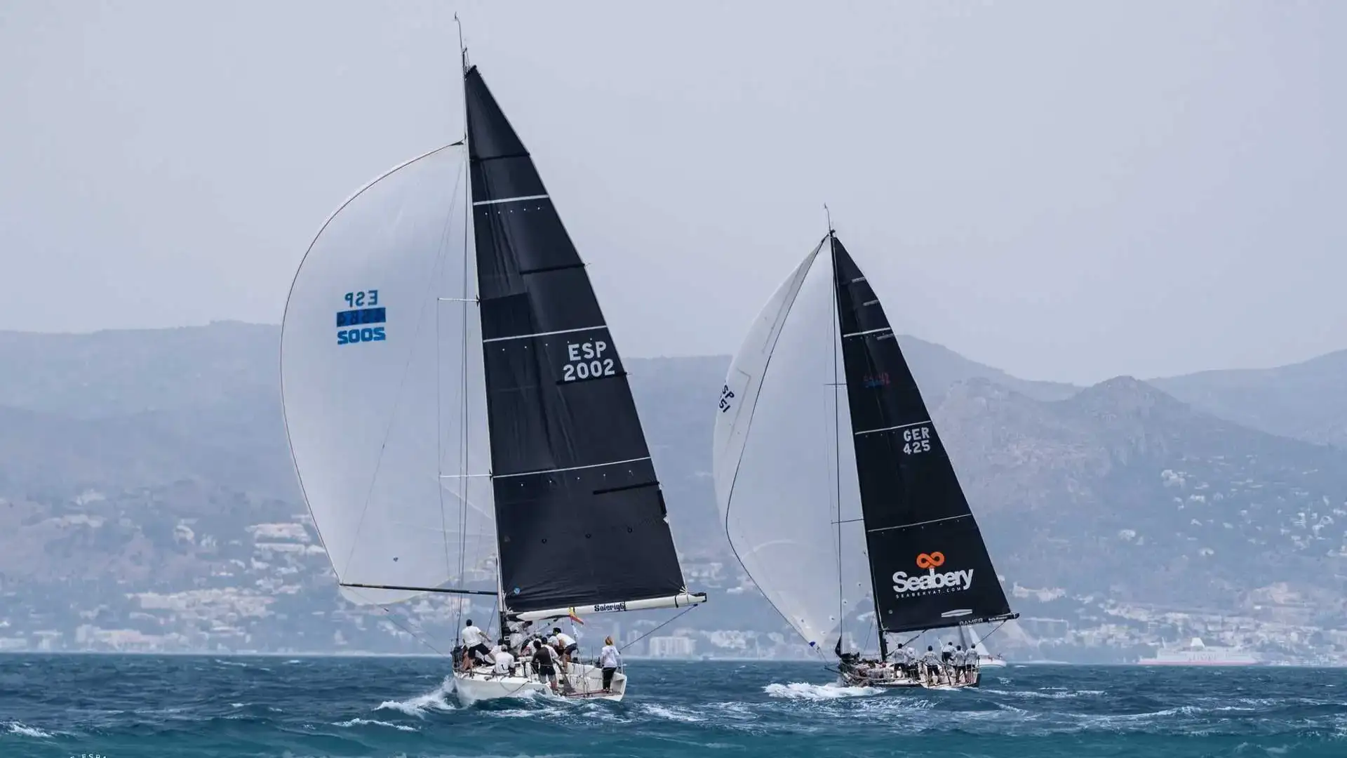 De regatas por Málaga, Valência, Santander