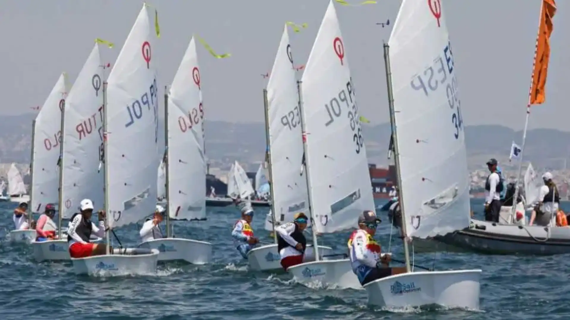 De regatas por Carrara, Santiago de la Ribera, La Coruña, Villagarcía