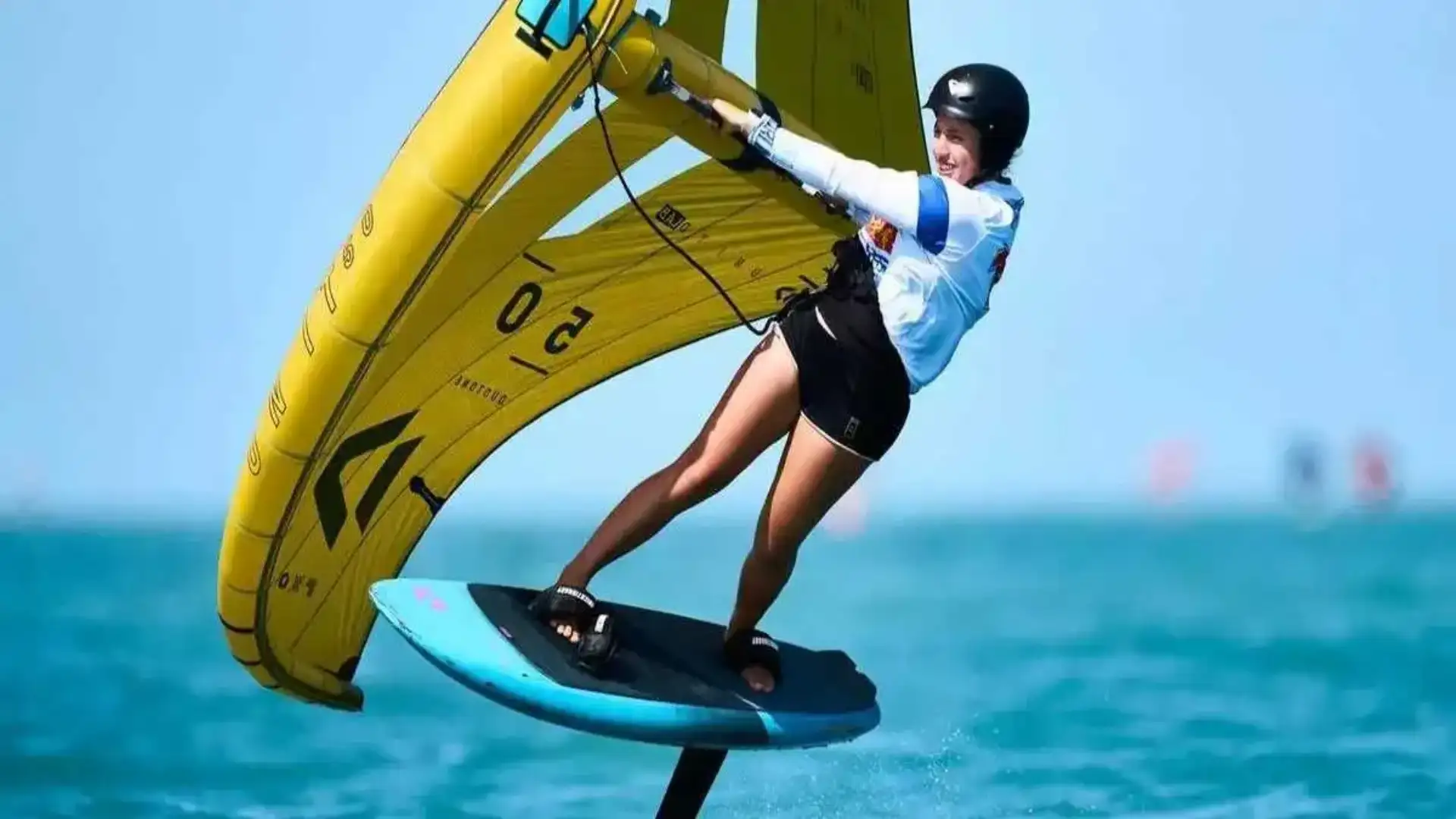 De regatas pela Wingfoil World Cup, o Golfo Artabro, a Gadis