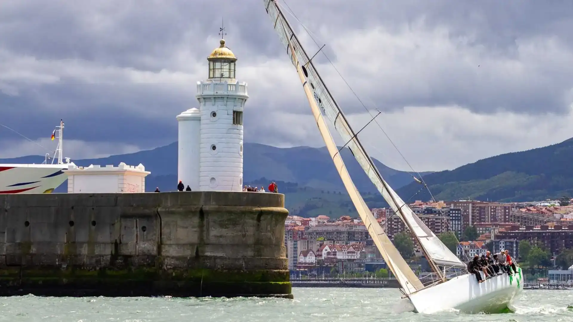 De regatas pela Lurauto de Getxo, La Coruña, Barcelona, Ibiza