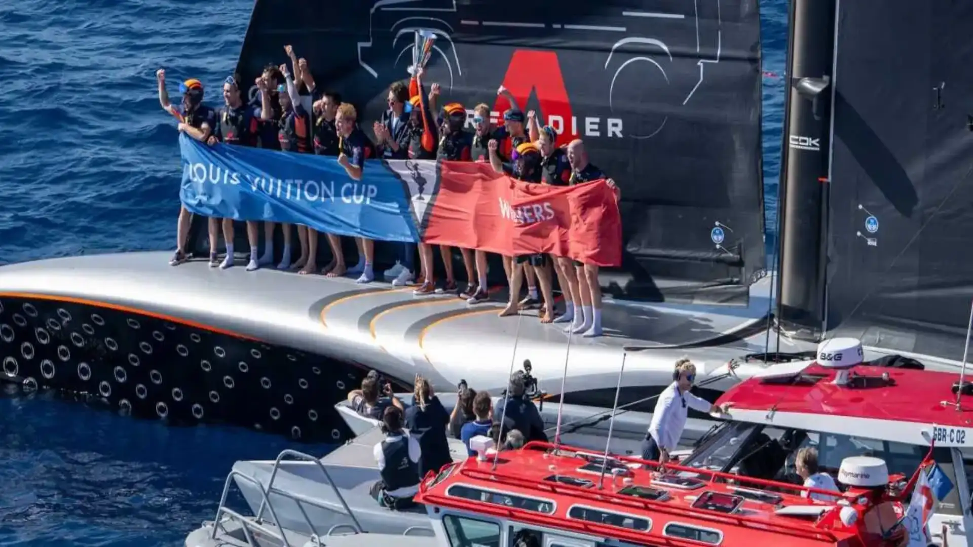 Louis Vuitton Cup, a finalíssima: Ineos (GBR) à América Cup