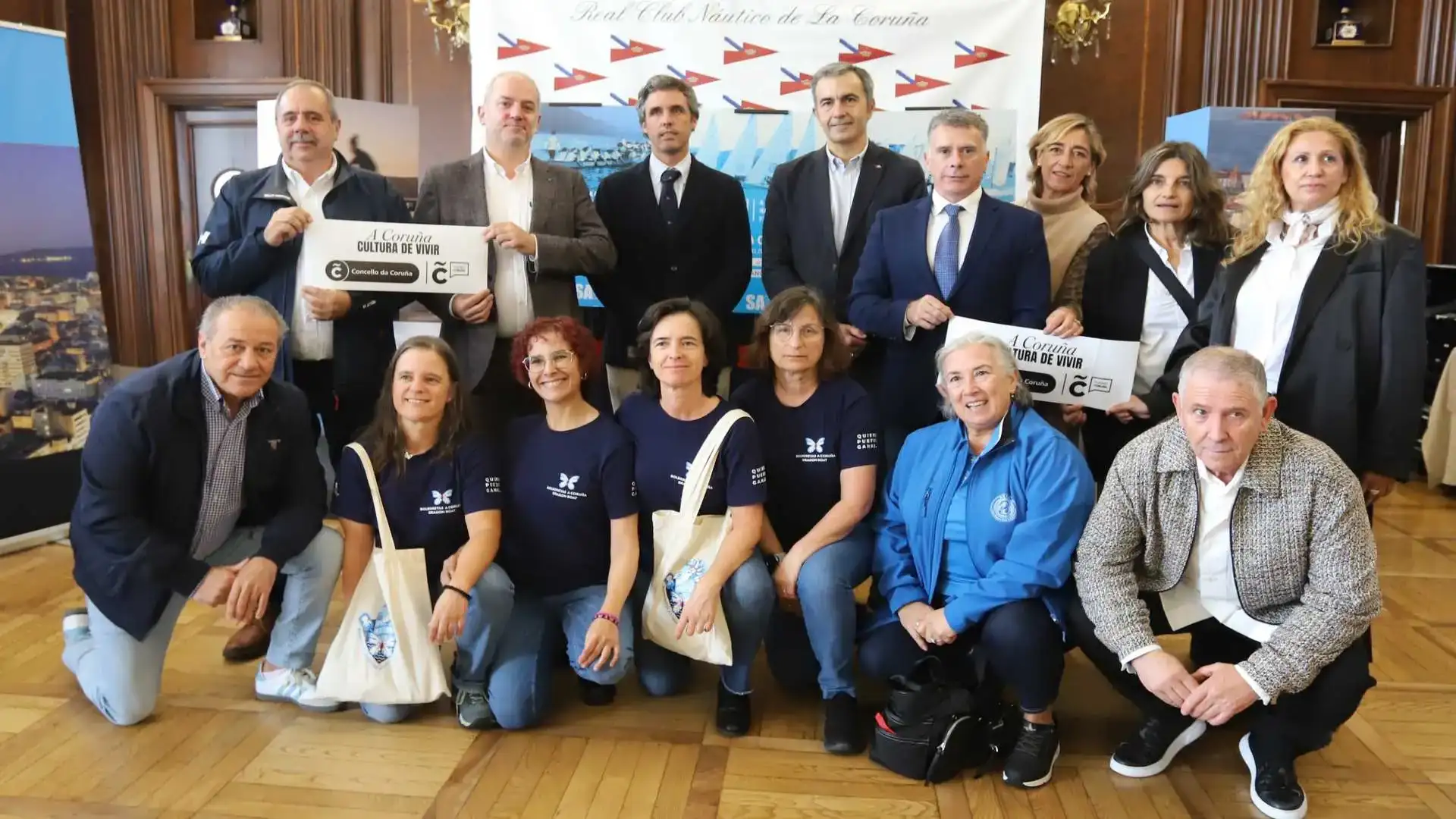 Semana Abanca: os Dragons 12 Boat abrem o Cidade da Corunha
