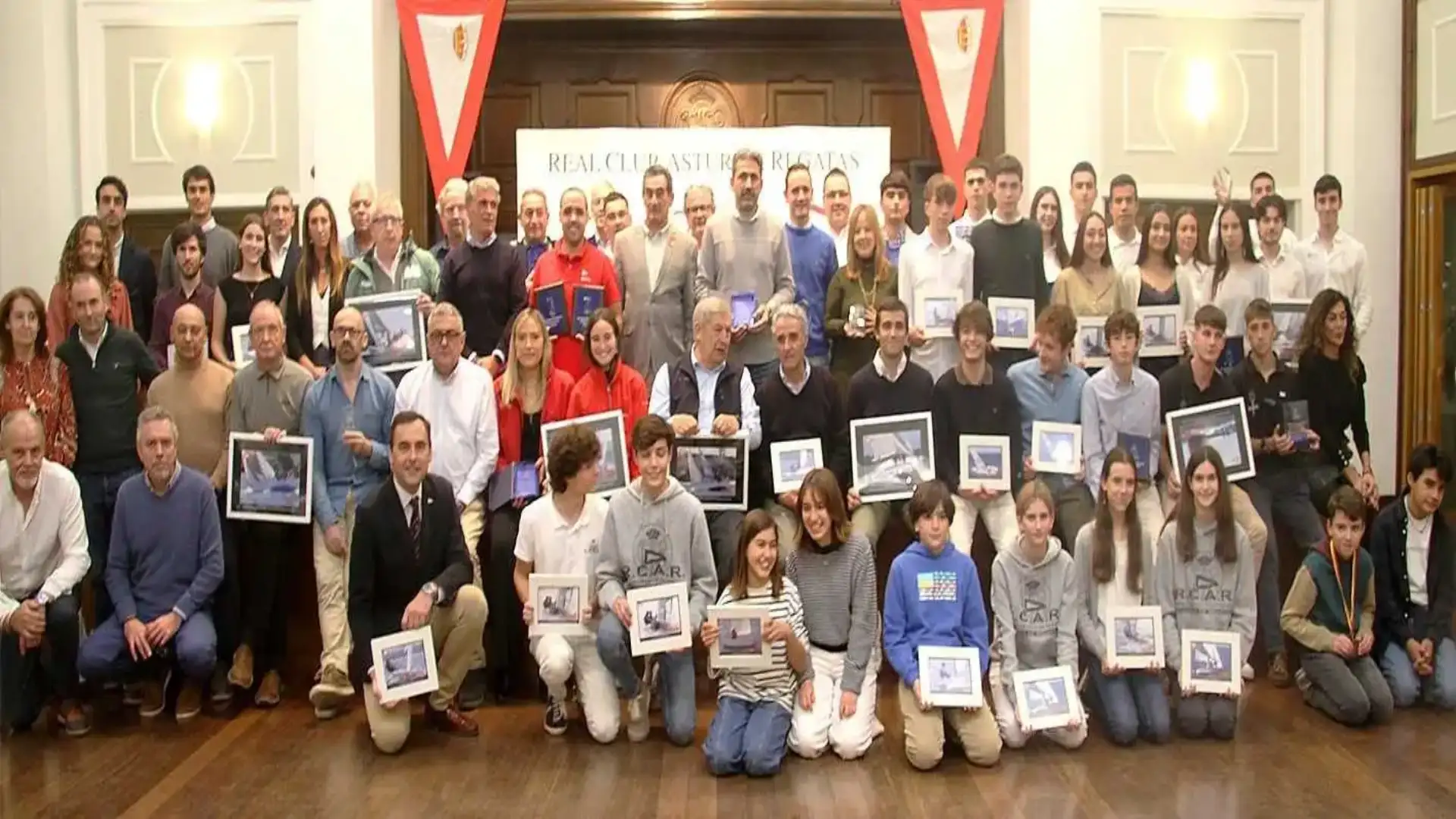 Na Gala Anual de Gijón, na Liga Cis-Rande, na Semana de Alicante e com Nía no Brasil