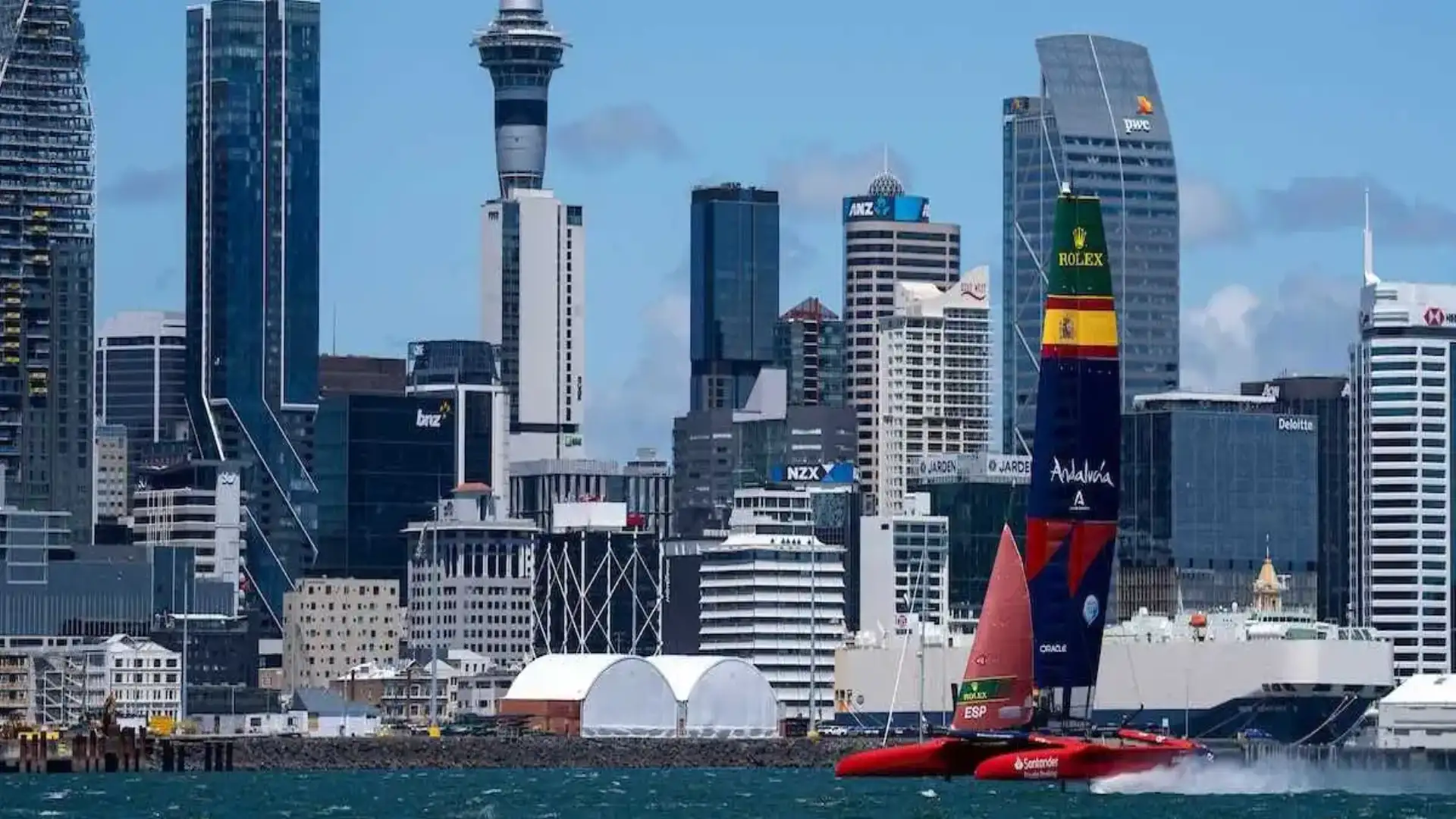 Com a SailGP na Nova Zelândia e em Valência com a Copa Presidente