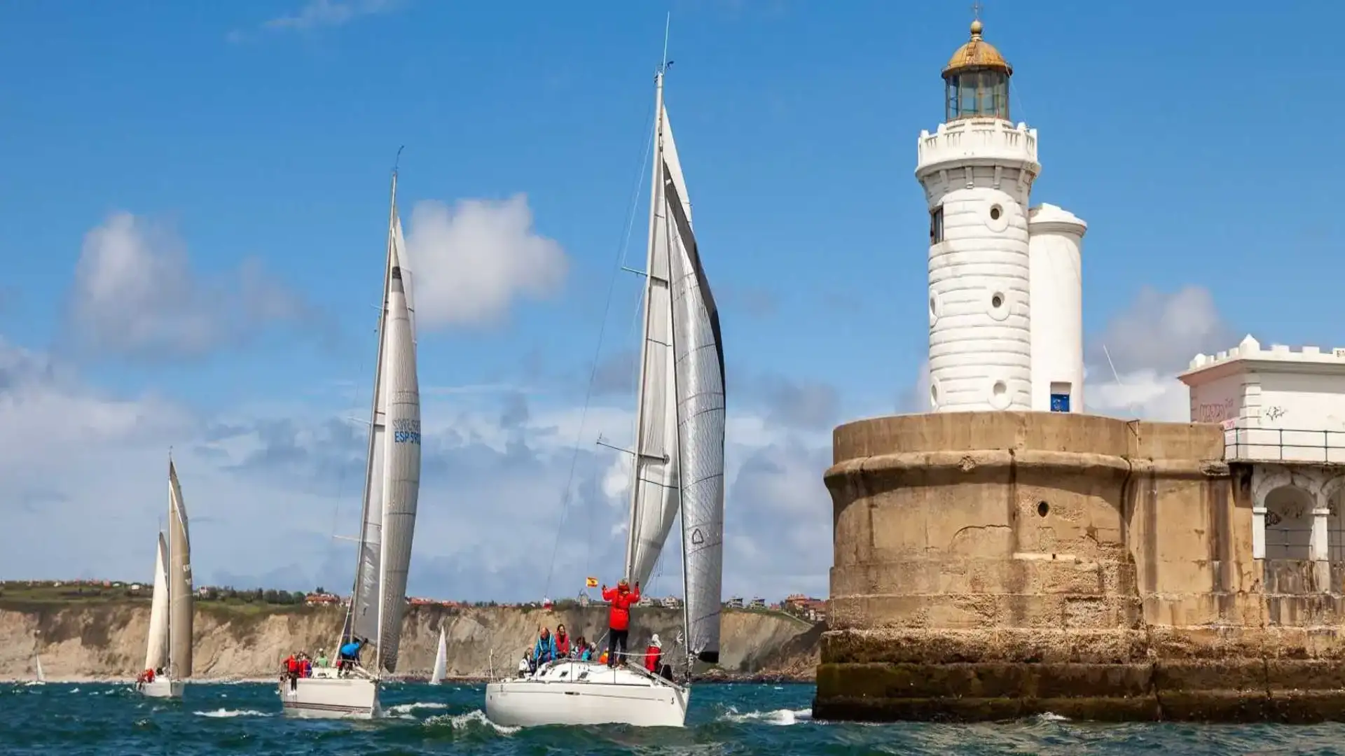 Troféu Social Getxo, 200 milhas em BCN Race, Primavera Gijón, a topo em Ibiza JoySail
