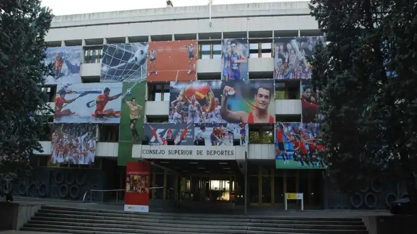 The CSD calls for maternity, family and training support with 450,000 euros