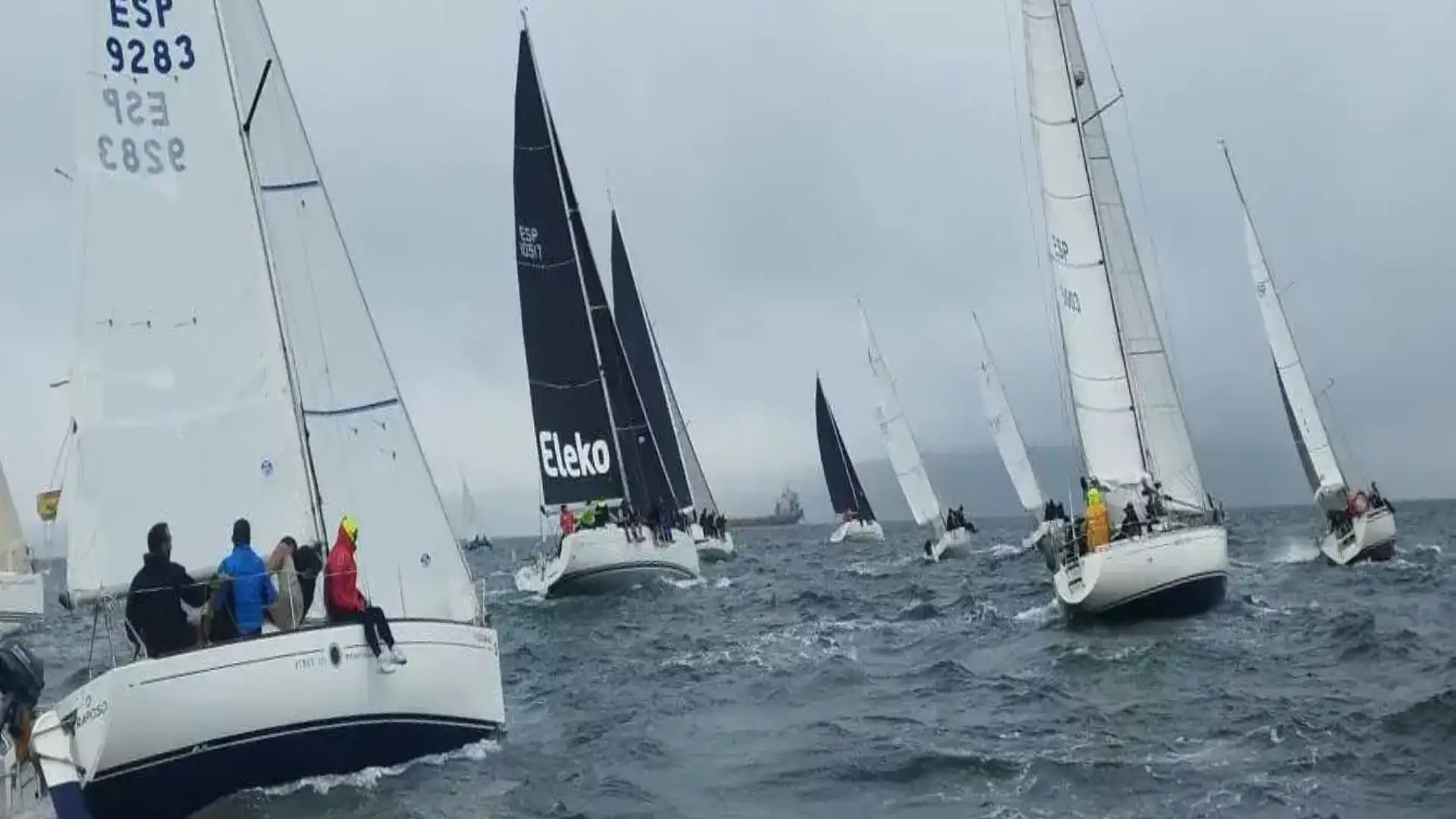 Urpabaz vince a Ares, Crociere e 6m a Sanxenxo, campione andaluso di Páez Catamarano