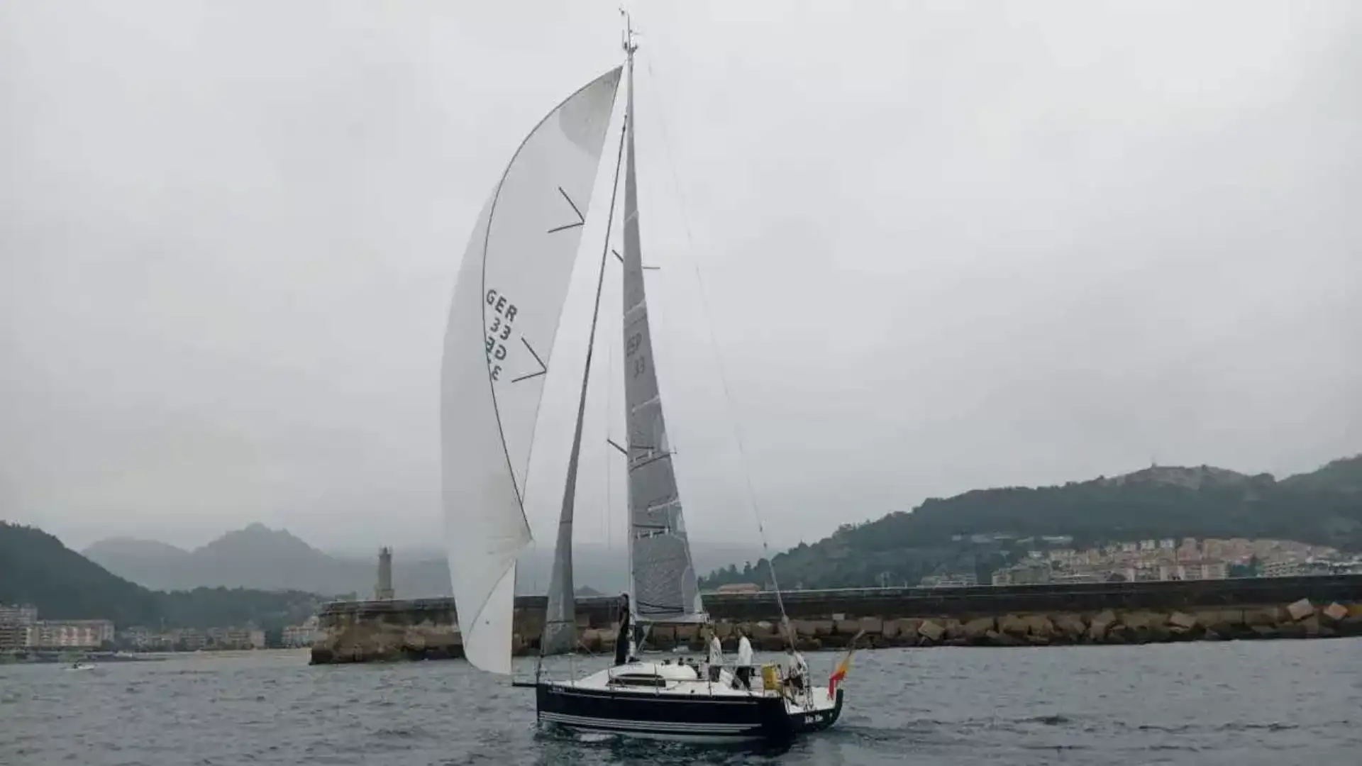 Kenex, Pilar IV et Ziggy Stardust, gagnent sur le tour de Cantabria à Vela
