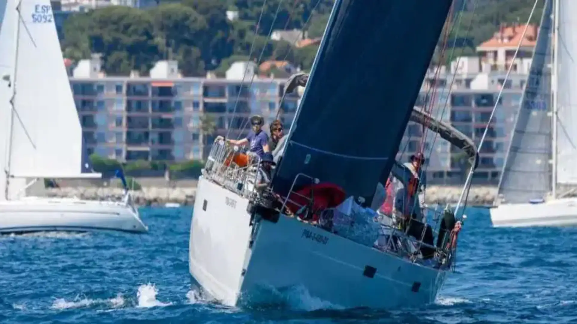 Ausmar Regatas Circuit: Rei Regata in Jaume gives way to the closure in Badalona