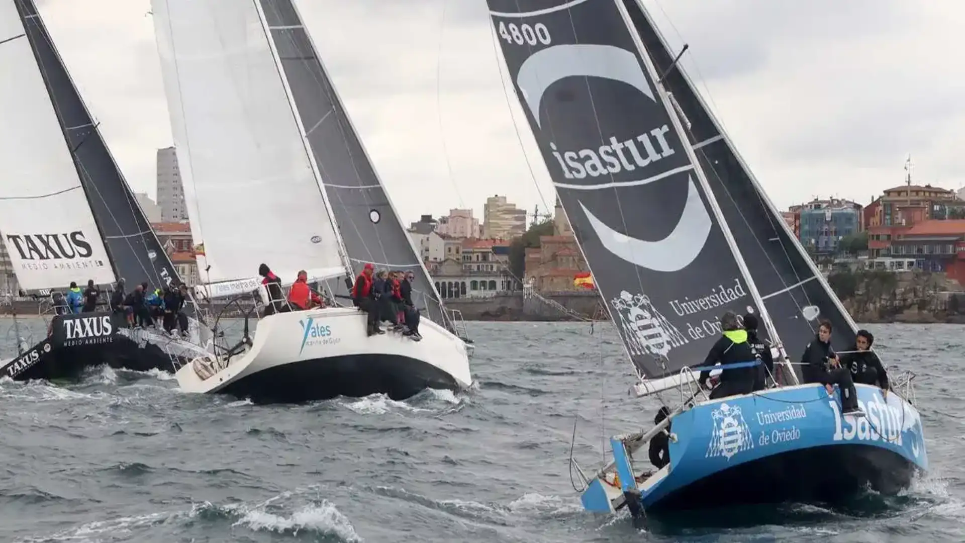 Taxi, University of Oviedo and Espumeru shine in Gijon waters