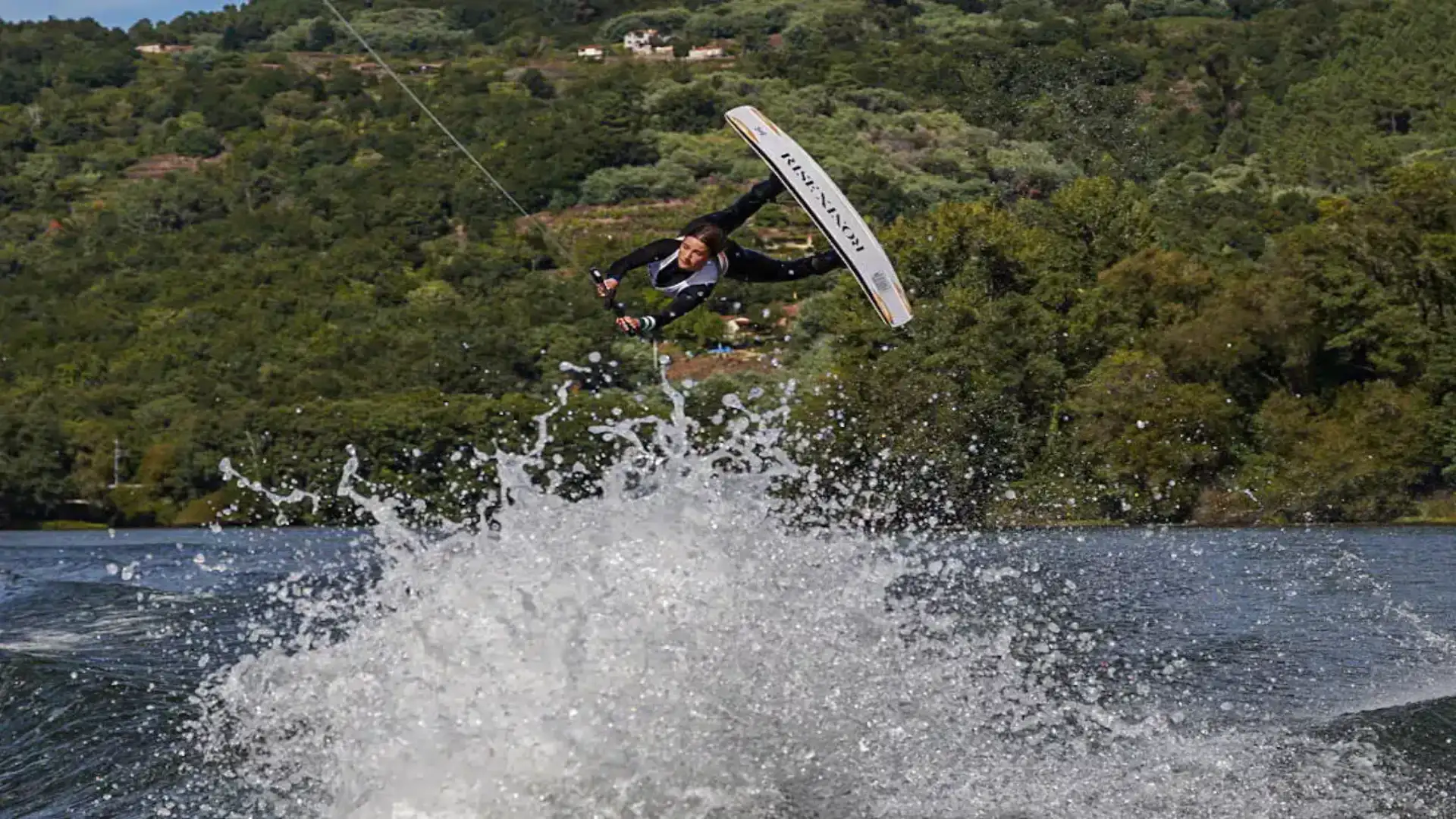Wakeboard, Wakesurf and Vela leading in A Coruña Nautical Festival
