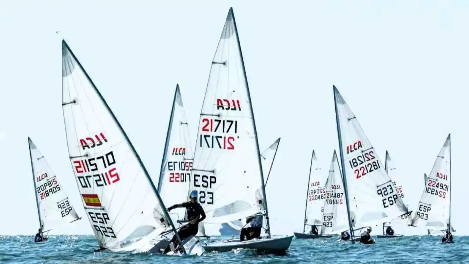 L'Olimpico andaluso La settimana corre nella baia di Gaditan senza vento