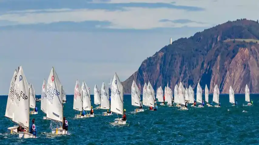 Inizia all'Abra de Vizcaya National con 155 Optimist